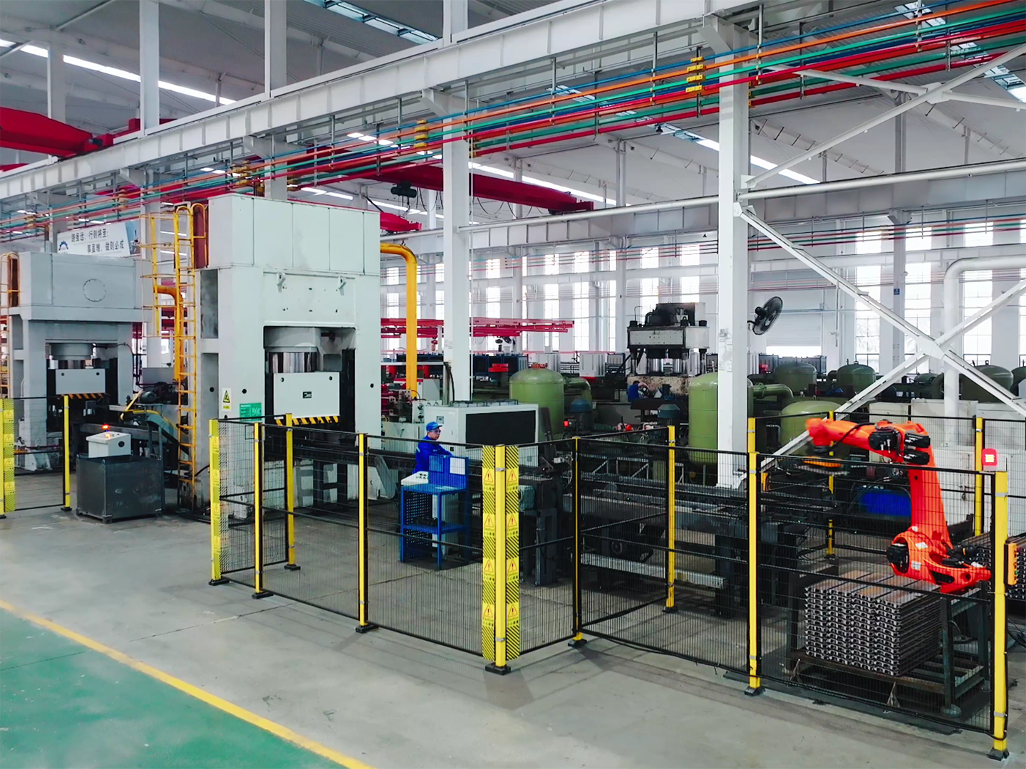 履帶板自動(dòng)線(xiàn)